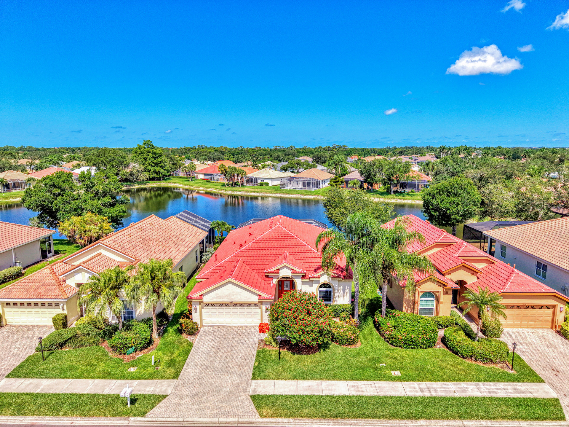 5153 Highbury Circle , Sarasota